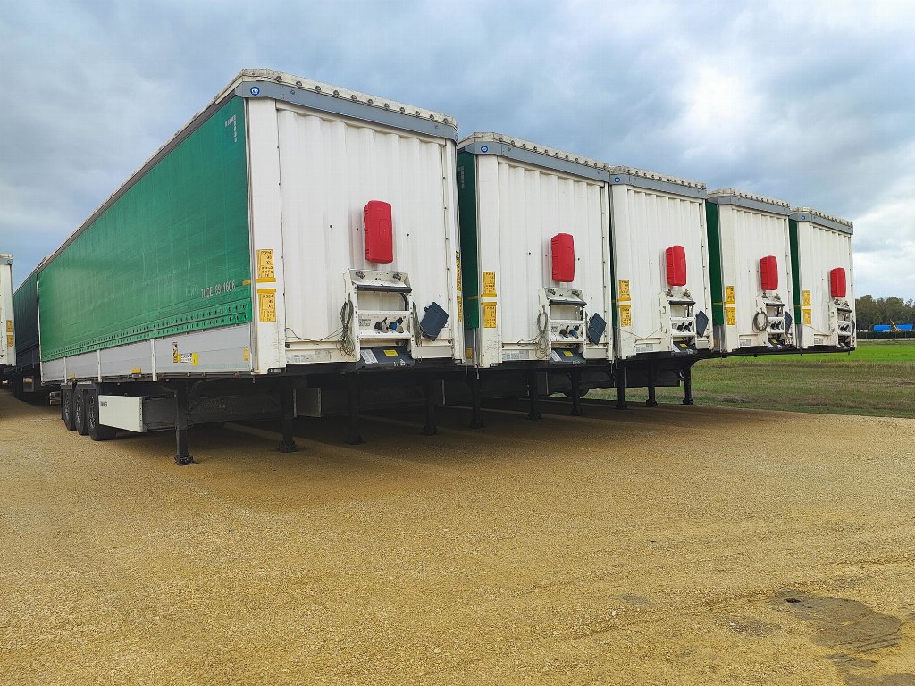 Semirimorchi centinati Krone Sd01 27 A06PN1 - Beni Strumentali da Leasing - Intrum Italy S.p.A 